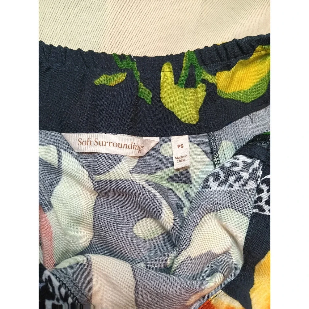 Soft Surroundings Skirt Petite Sm Midi Black Floral Butterfly Hawaiian Zip Boho - Picture 4 of 4